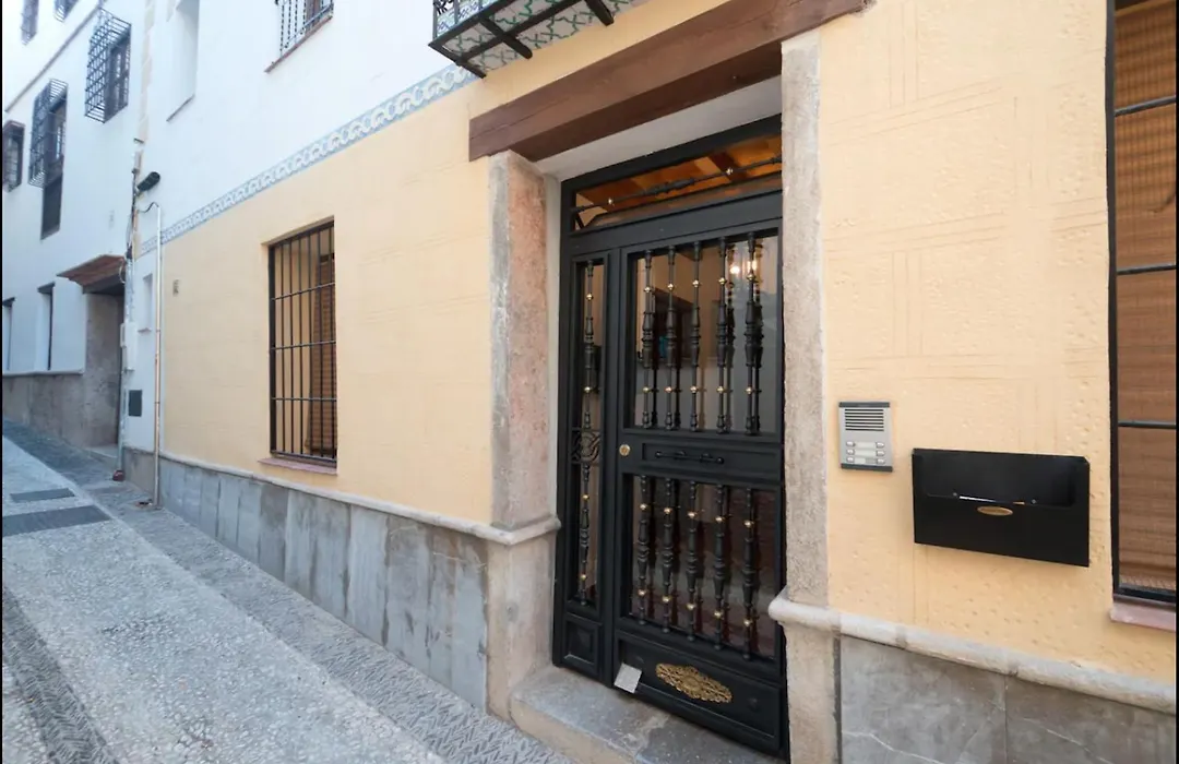 Apartament in the Historic Center of Albaicín, near the Alhambra-1